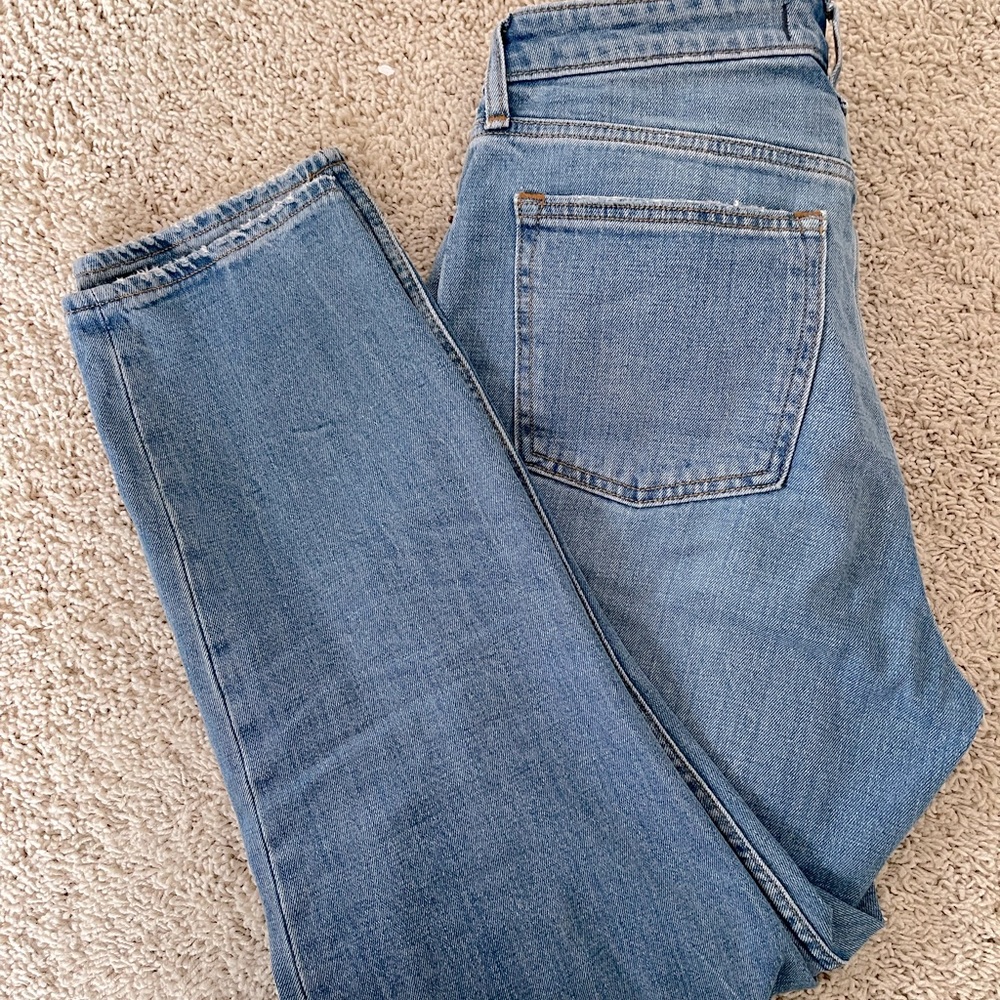 Abercrombie High-Rise Mom Jeans